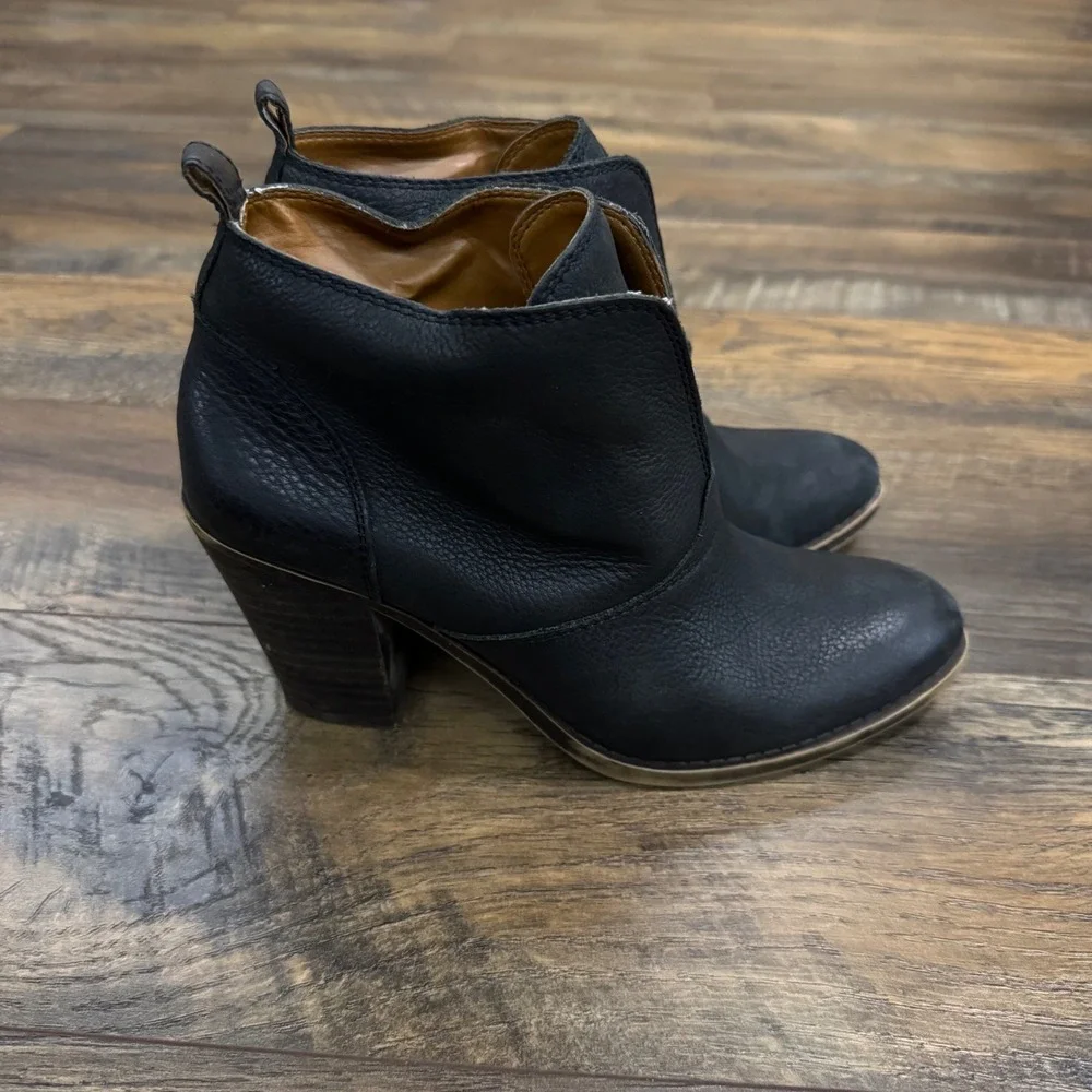 Lucky Brand‎ Ellen Black Leather Ankle Booties Women's 7.5 Western Heeled Boots